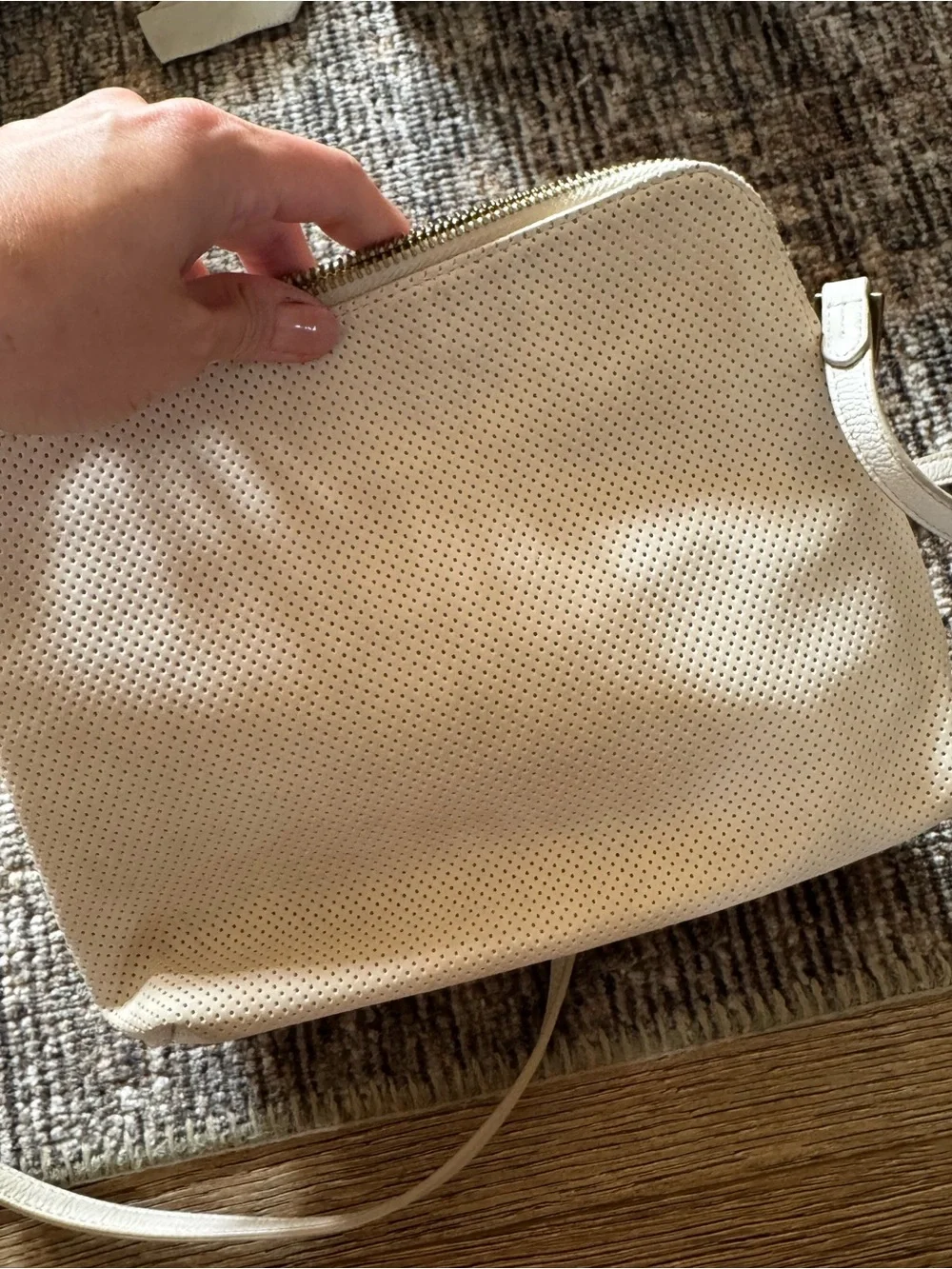 Universal Threads Cream Faux Leather Cross body Purse